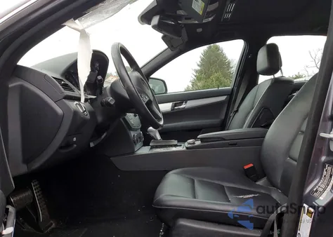 2008 Mercedes-Benz C 300 4Matic from USA, damaged, VIN WDDGF81X68F135487